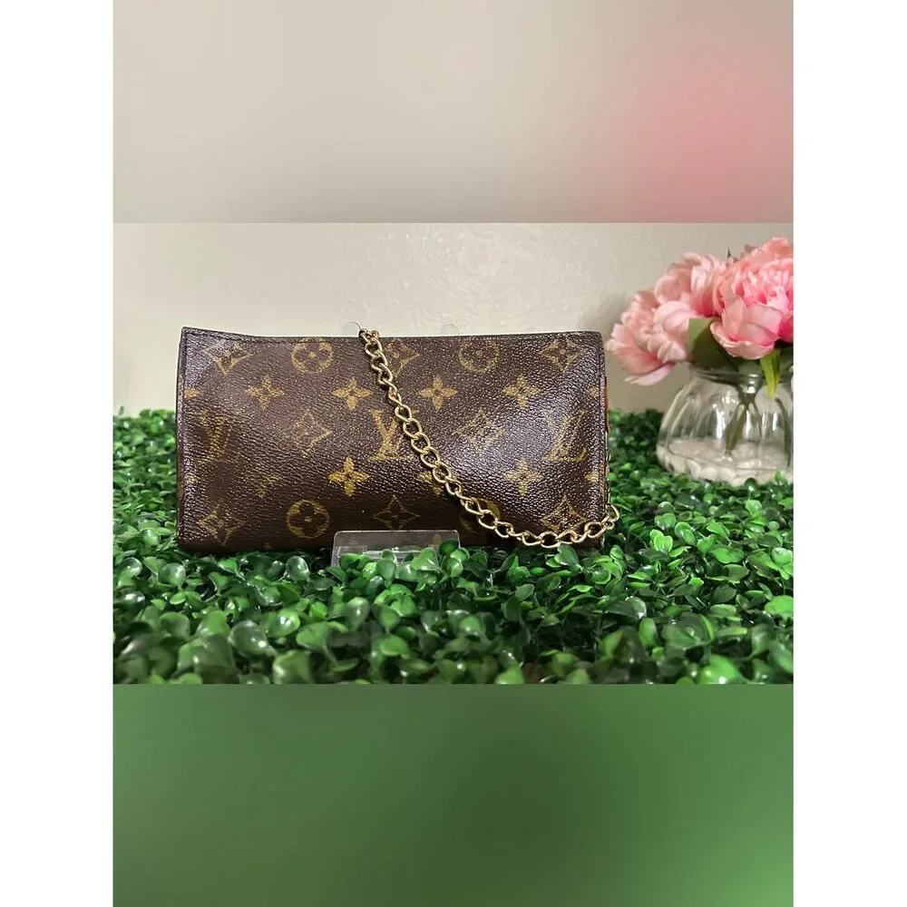Louis Vuitton Monogram Pochette Accessoires Chain Convertible Clutch Pouch